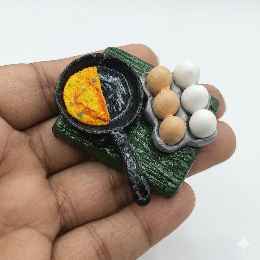 Omelette-and-Egg-Tray-Miniature-Fridge-Magnet Detailed miniature omelette and egg tray fridge magnet product, perfect for kitchen decor.