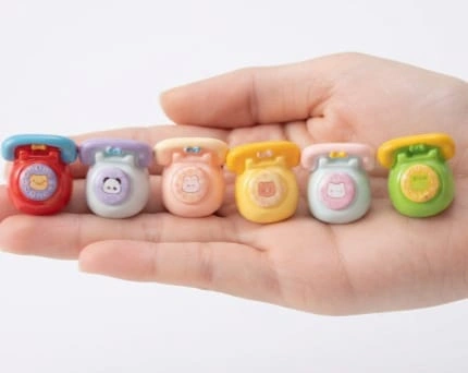 Charming miniature animal telephone figurine product, random design, perfect for dollhouse or tiny decor.
