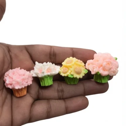 Charming, randomly selected miniature flower figurine product, perfect for dollhouse scenes or miniature displays.